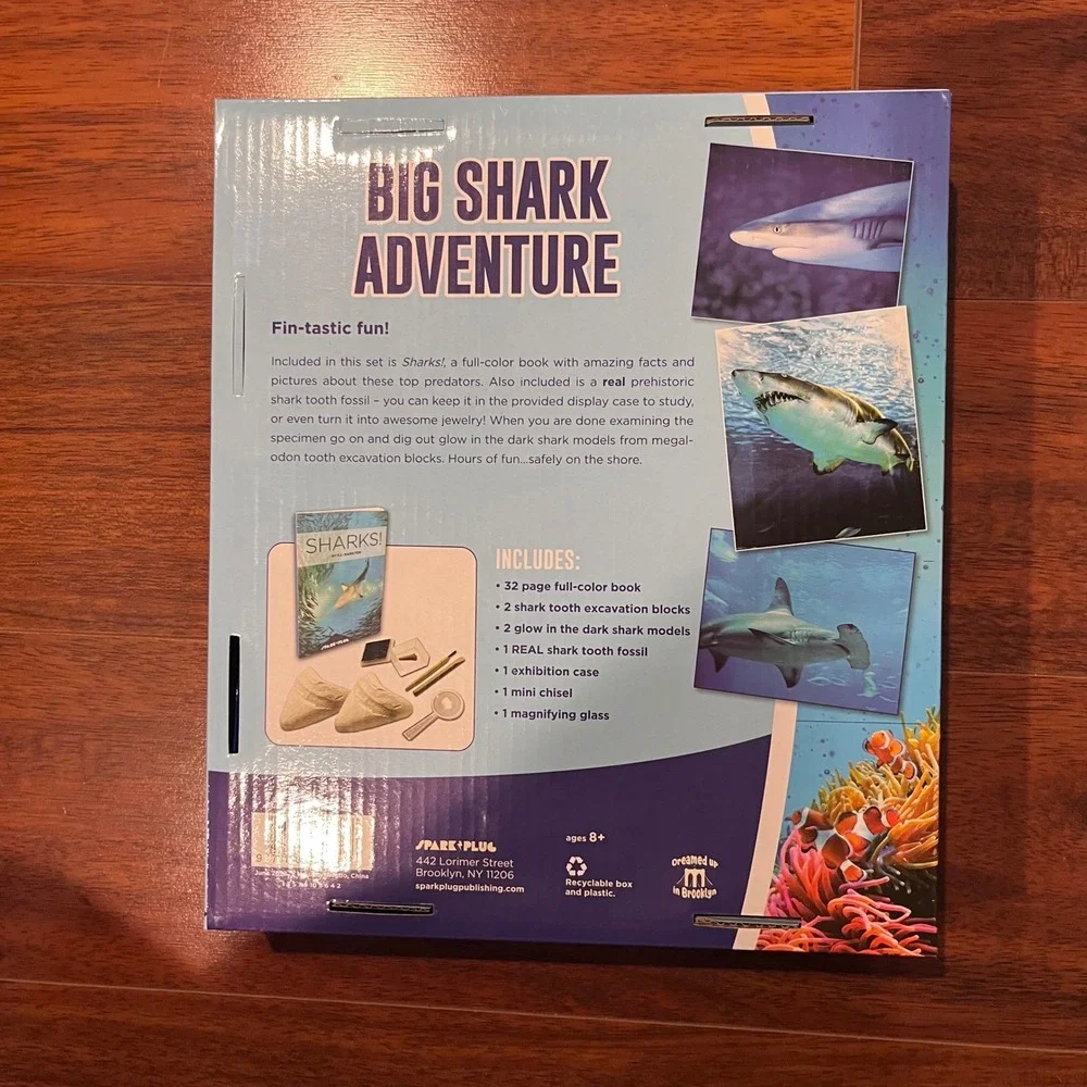 Spark Plug Big Shark Adventure Special Edition Kit Fossil‎ Dig Book Ages 8+